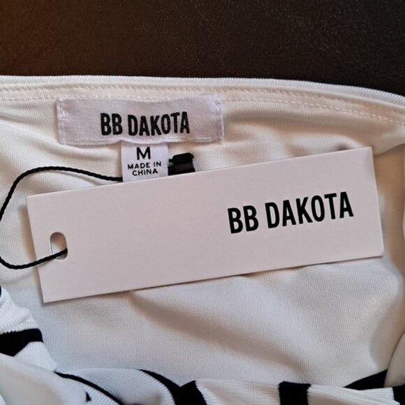 BB Dakota Striped Tie Knit Front Crop Top M NEW - Picture 5 of 8